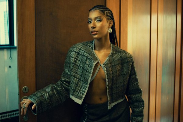 Mastering Boho Vibes: Chic Ways to Rock a Fringe Jacket in the UK